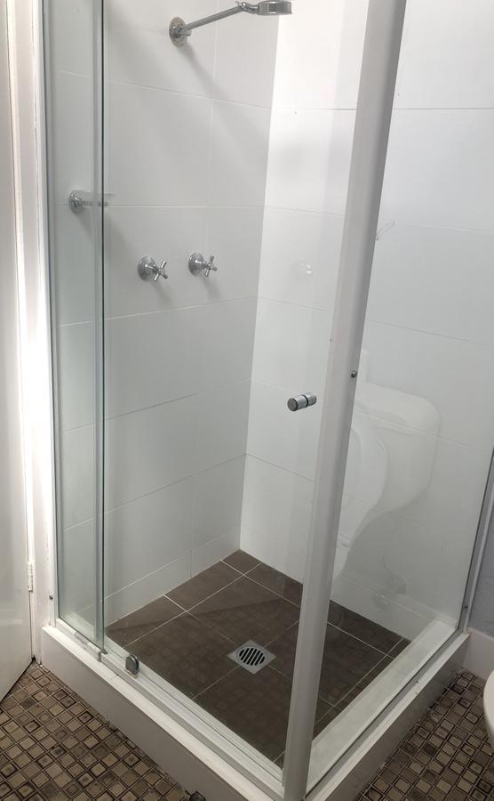 Bateau Bay Hotel Екстериор снимка